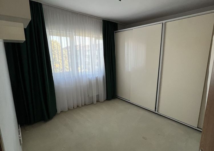 Calea Girocului | 2 camere | Decomandat | Centrală proprie | Acoperiș  Copiază - Poză 5