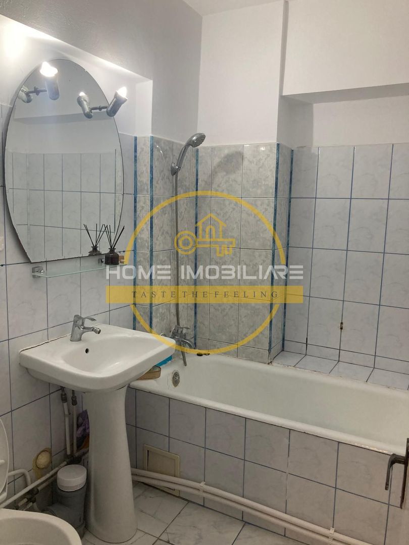 Centru Civic/ Apartament 3 camere/ Decomandat/Fara Risc Seismic - Poză 6