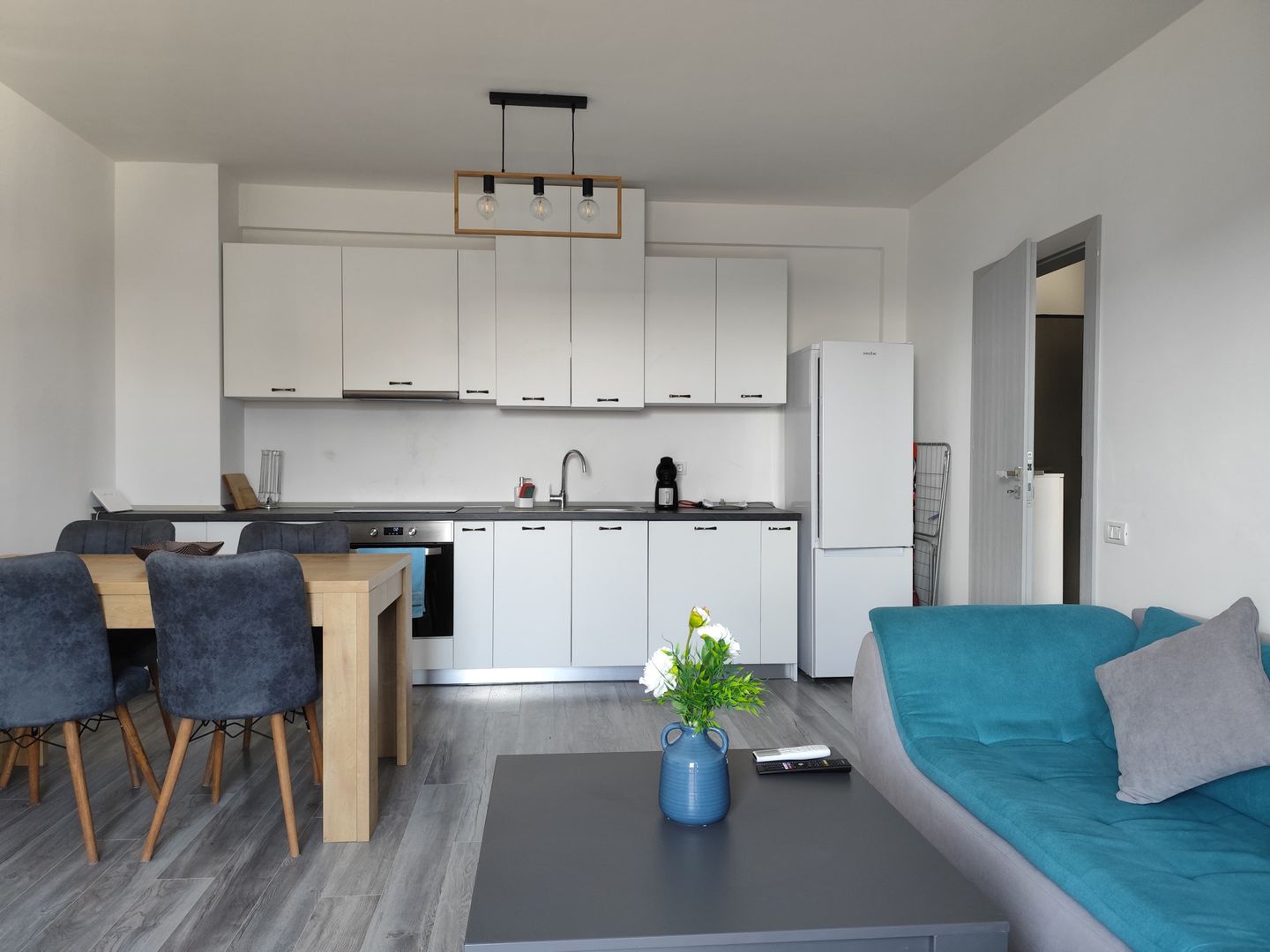 Apartament 2 camere tip aparthotel, bloc nou, Oradea - Baile Felix - Poză 4