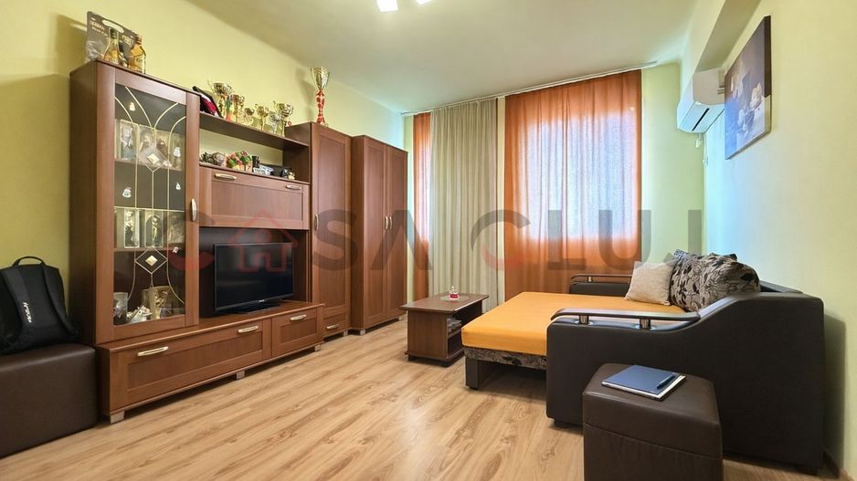 2 camere, Horea, Facultatea de Litere - Poză 2