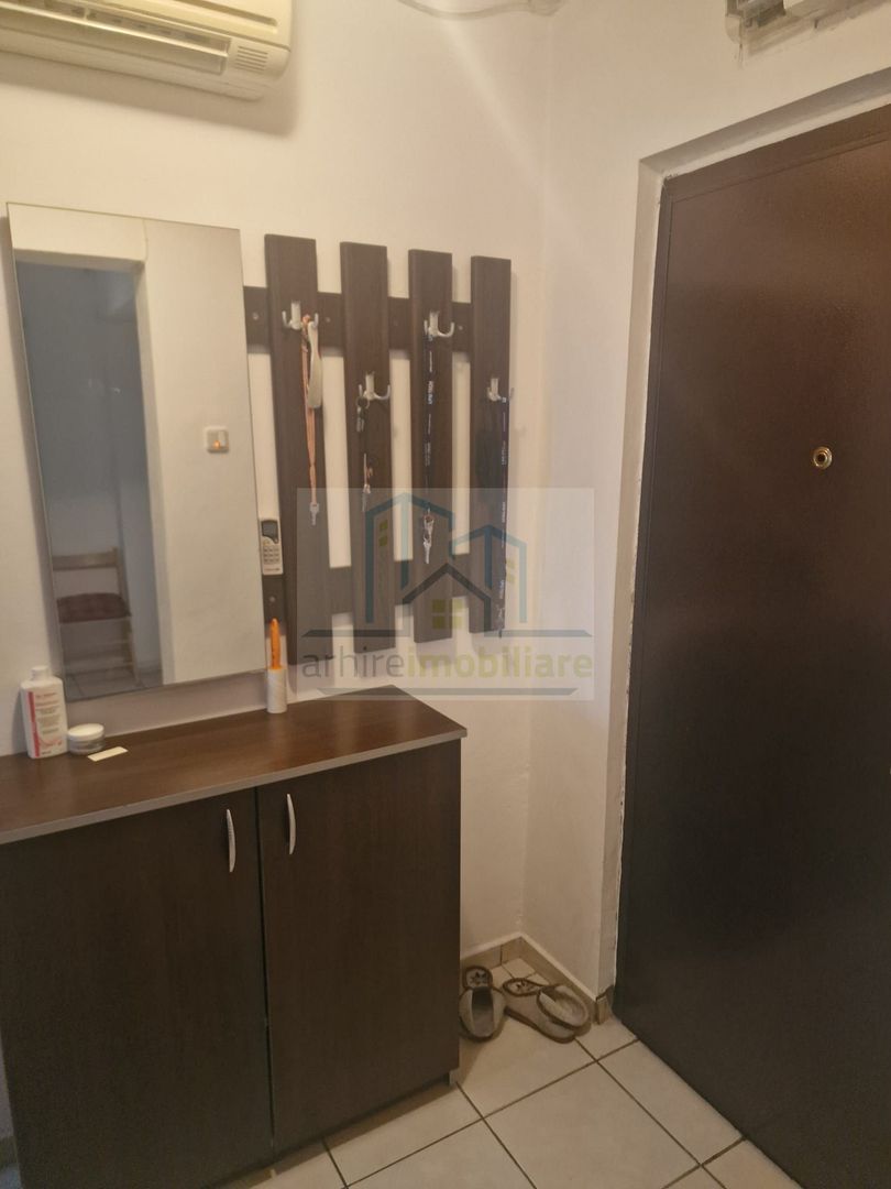 Apartament 3 camere, decomandat , etajul 1/10 - Poză 5