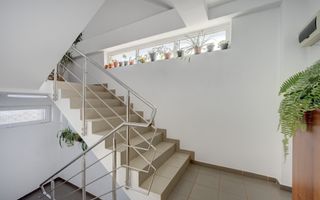 SI CASA SI AFACERE totul sub același acoperiș in Sector 5 ! - Poză 34