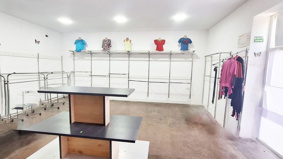 Spațiu comercial ultracentral de vânzare Siria Arad - Poză 3