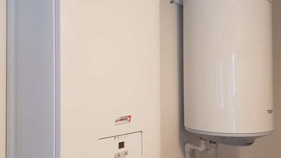 Refugiu la munte - casă cu 3070 mp teren și vedere spre Vârful Rânca - Poză 12