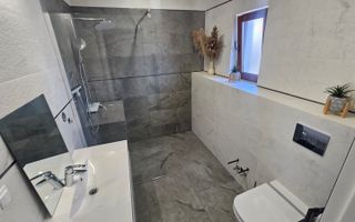 Duplex modern în Șelimbăr -350 mp curte, complet amenajat - Poză 24