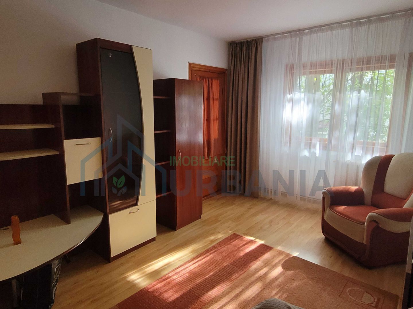 Caut colega apartament - camera de inchiriat - Poză 1
