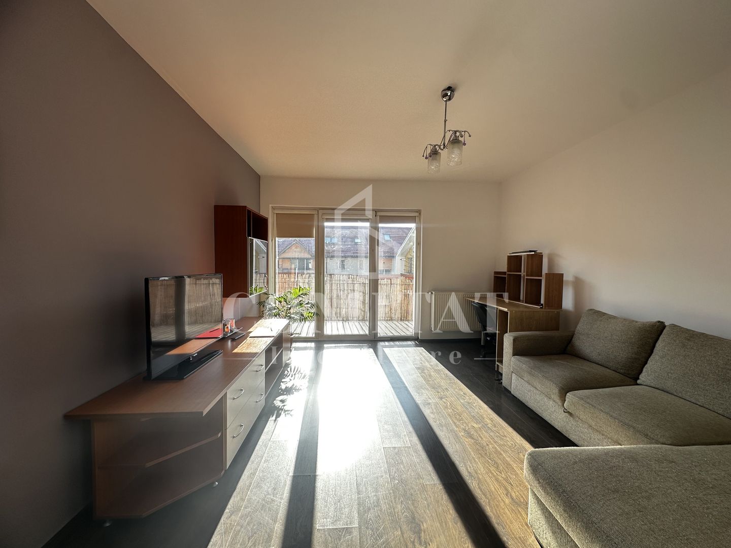 Apartament 2 camere decomandate | Etaj intermediar | Zona Vivo - Poză 1