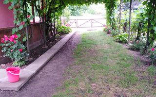 Casă cu 3 camere și teren 2100 mp, Trifești, județul Iași - Poză 4