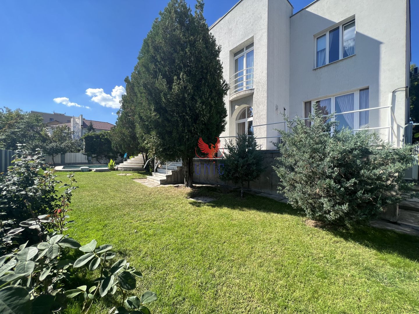 Vila Brazda lui Novac zona Paltinis - Poză 1