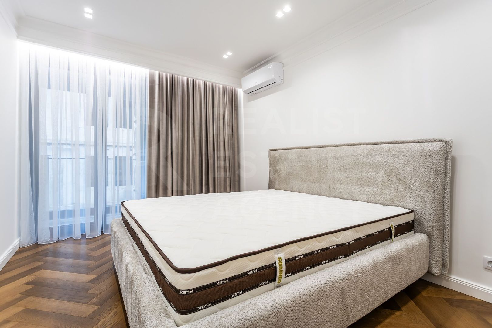 Chirie, apartament, 4 camere, stradela Teatrului, Buiucani - Poză 6