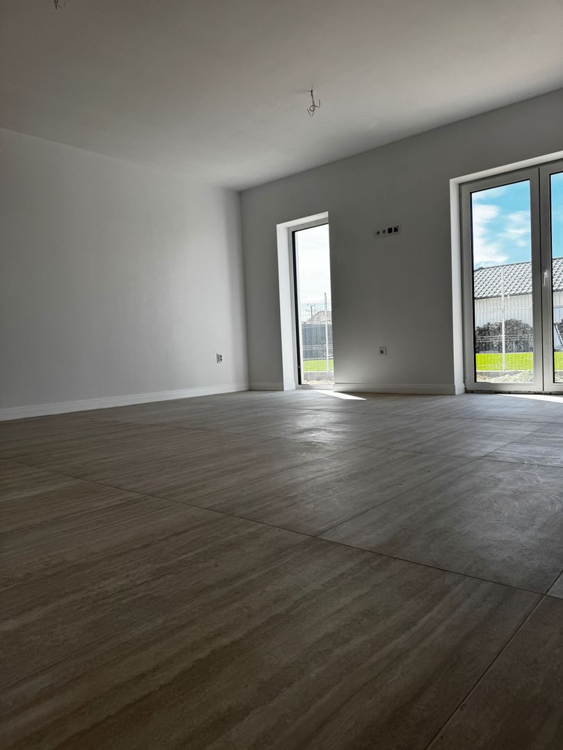 Casa tip duplex  de vanzare in Sebes - Poză 3