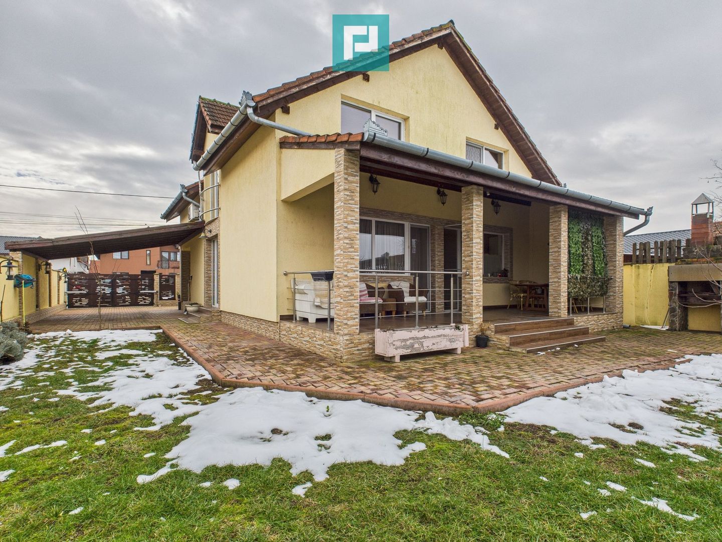 Vilă elegantă cu etaj în Zădăreni - Poză 24