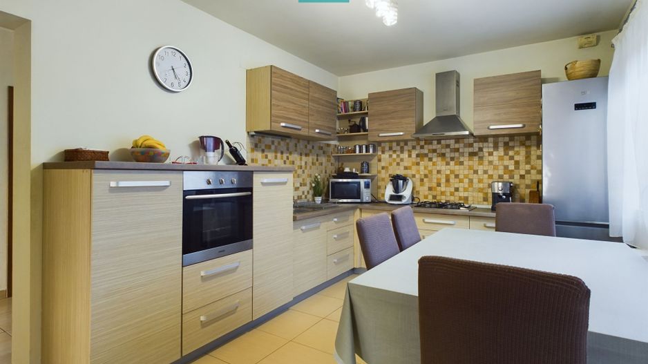 Vilă cu 5 camere de vânzare în zona Aradul Nou - Poză 19