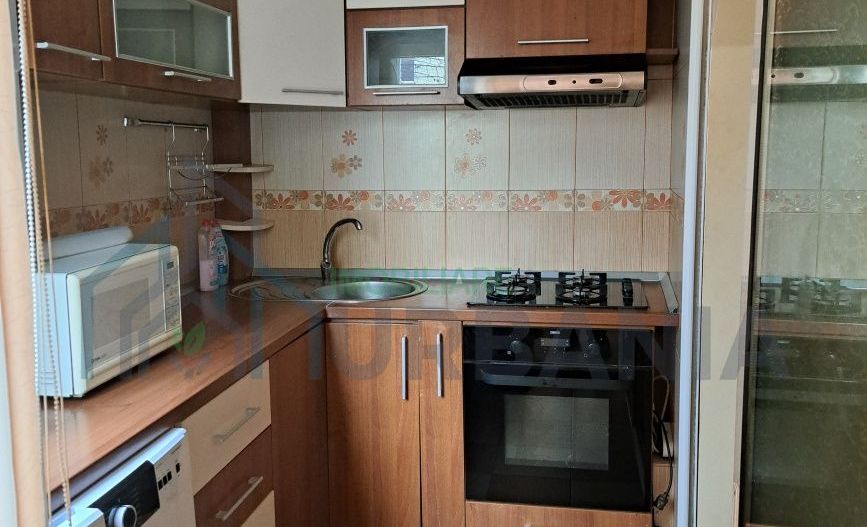 Apartament 3 camere de inchiriat, zona Mircea cel Batran, etaj 1 din 4 - Poză 3