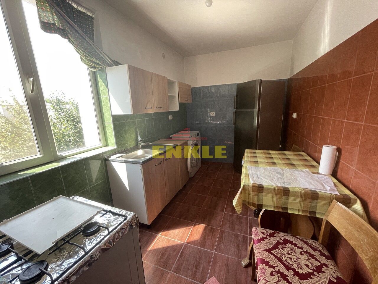 De vânzare apartament cu 2 camere, zona Unirii - Poză 4