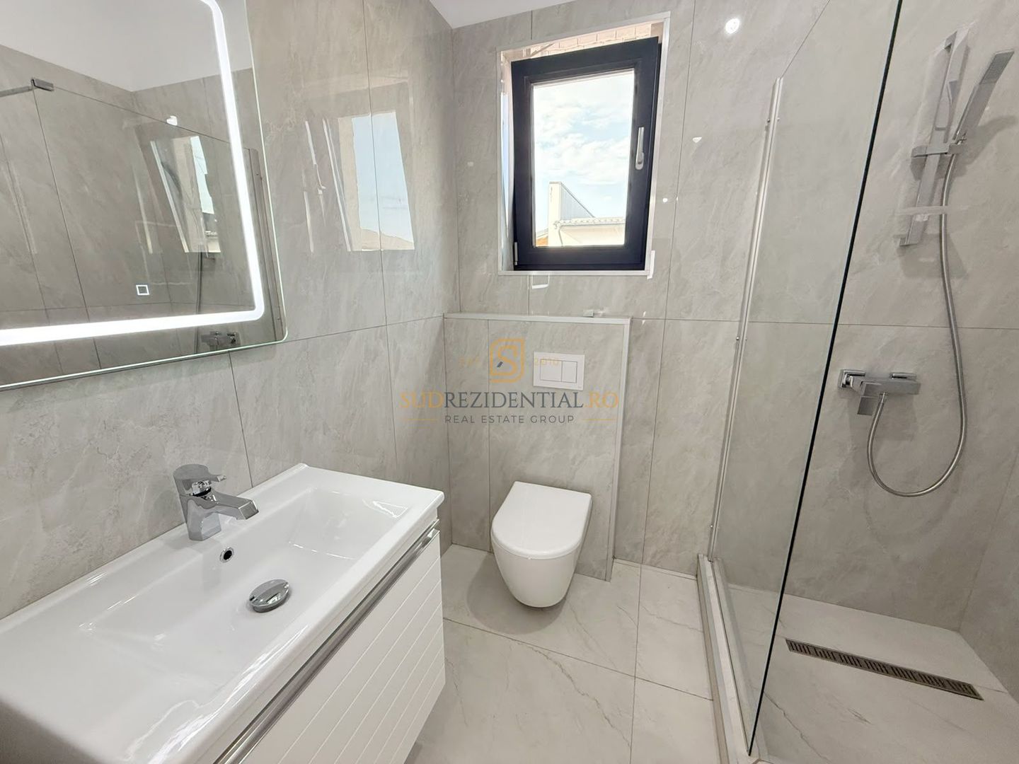 Casa Individuala cu 4 Camere si 2 Bai | Teren 343 mp, zona centrala - Poză 6