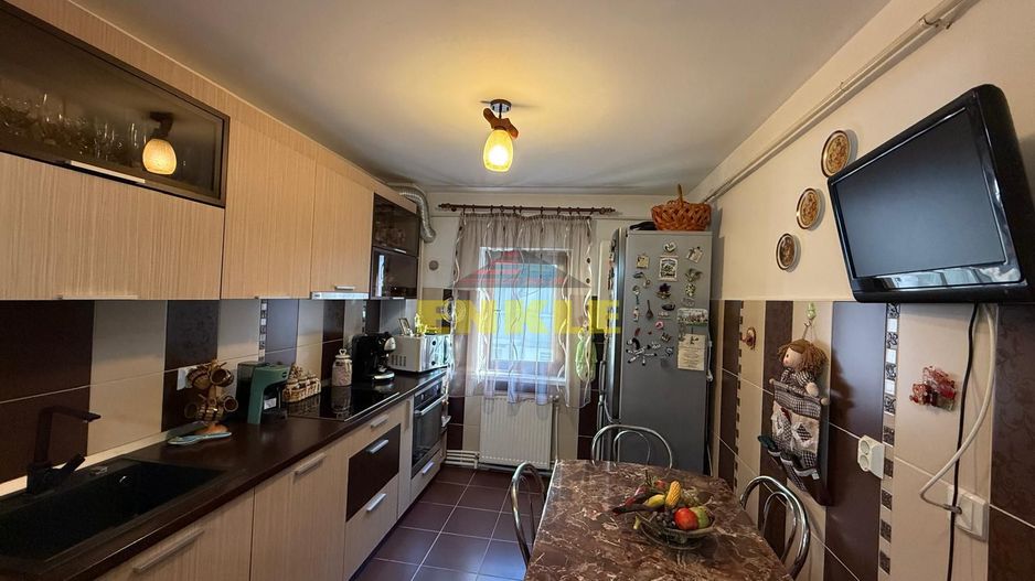 Vânzare apartament 2 camere – Zona Bucovina, etaj 1 - Poză 3