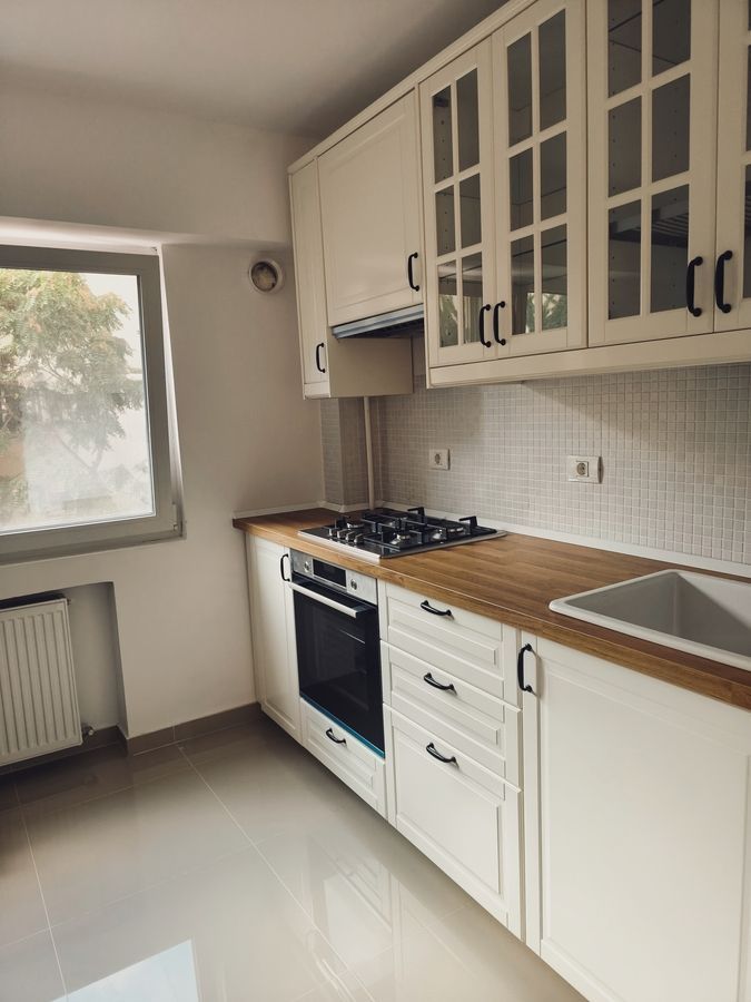 4 camere renovat| boxa | poziție excelenta Universitate - Poză 12