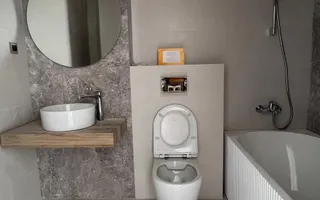 Apartament luminos cu terasă proprie - Poză 11