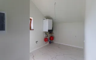 Duplex cu 8 camere in cartierul Buna-Ziua, teren 500 m2 ! - Poză 13