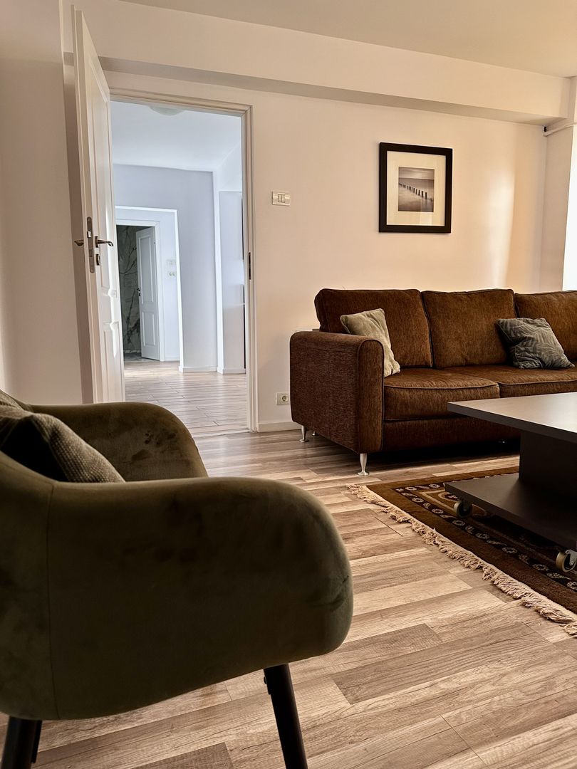 Apartamentul 2 camere renovat Drumul Sarii 24, etaj 4/4 - Poză 3