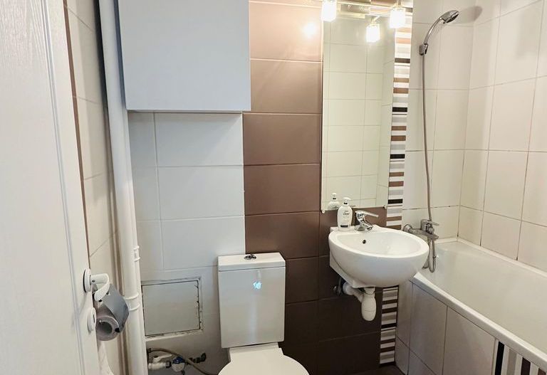 Apartament 3 camere, 75 mp, mobilat complet, metrou Lujerului 2 min - Poză 10