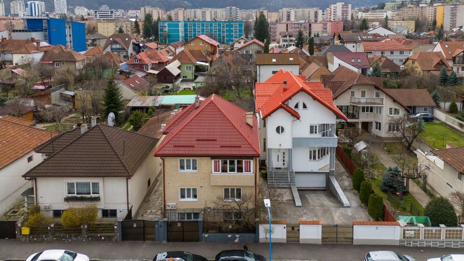 Apartament cu 3 camere la casa | Curte 130 mp | Zona Grivitei strada Vulcan - Poză 4