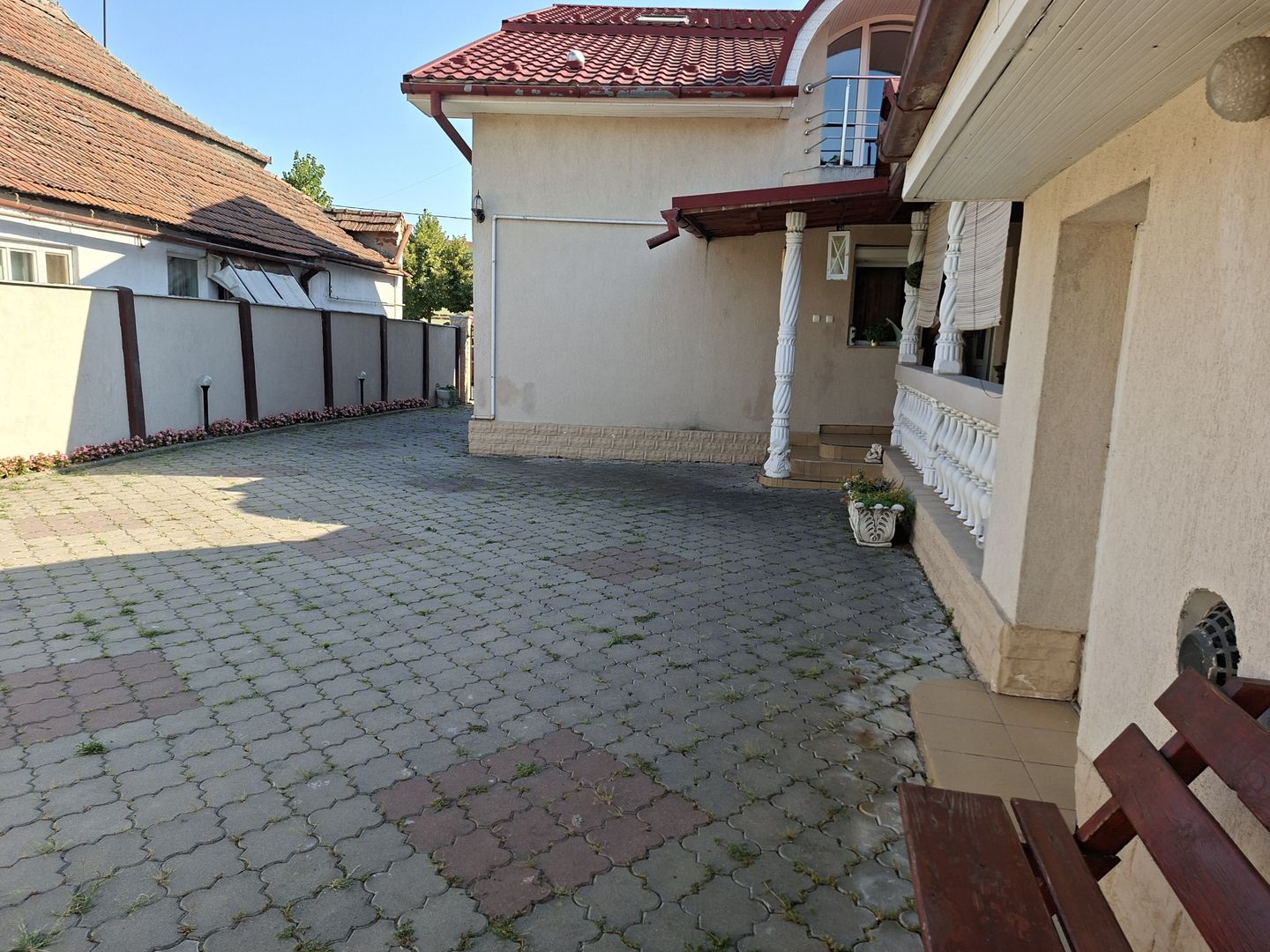 BRASADAS vinde casa individuala in zona SEMICENTRALA. - Poză 1