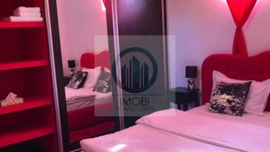 Investiție sigura, zona excelenta–Pensiune funcționala, Str.Horea Deva - Poză 6