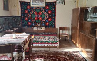 Casă tradițională de vânzare în Fântânele- vedere superba spre munti - Poză 3