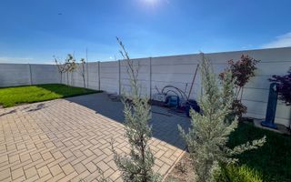 Vilă individuală elegantă, complet mobilată și utilată, lângă parcul și pădurea din Corbeanca - Poză 39