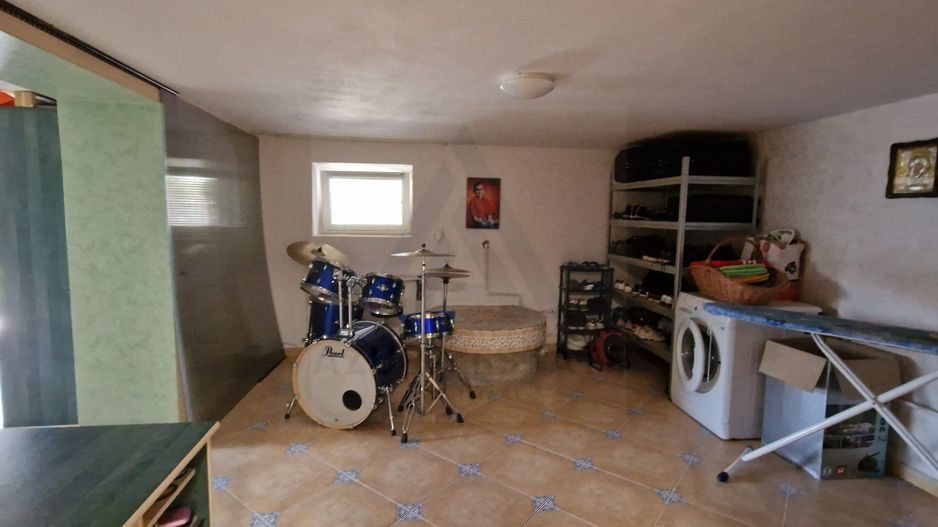 Casa individuala, 195 mp utili+ 500 mp curte, Sura Mica - Poză 19