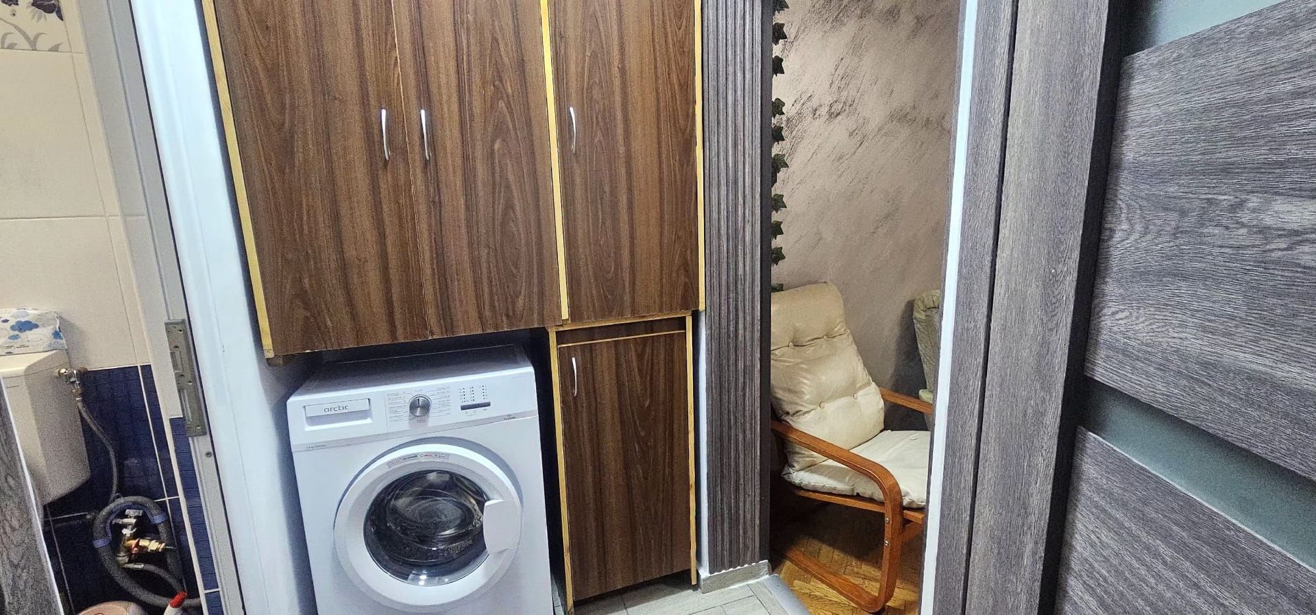 Apartament 2 camere renovat, mobilat, zona Cosbuc – Tribunal, etaj 6 - Poză 2