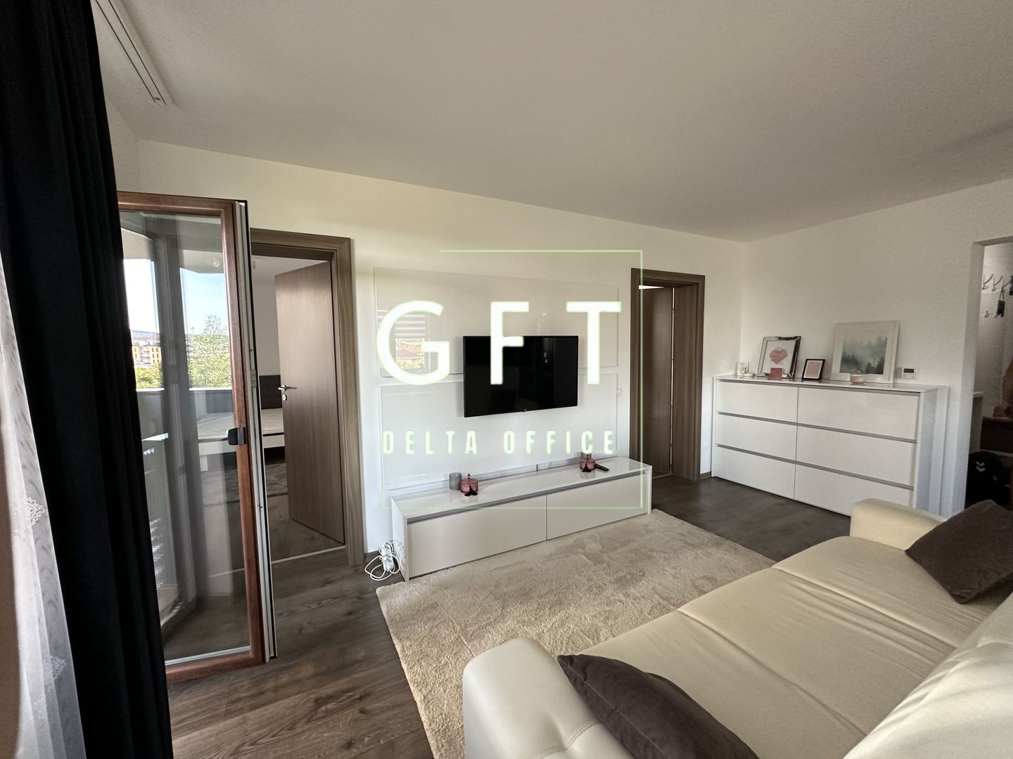 Apartament modern 3 camere /450 euro - Poză 4