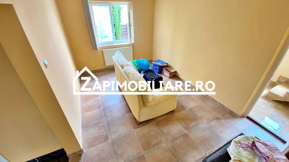 Ungheni - Casa 5 camere, 240mp, teren 1390mp, - Poză 4
