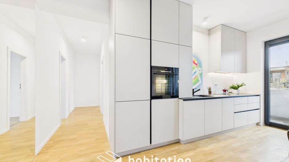 Apartament 3 camere, terasa spatioasa, zona Centralǎ - complex Paltim - Poză 10