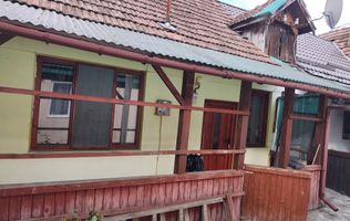 CASA ÎN CURTE COMUNA ZONA CORNISA  40 MP  LA NUMAI 1 MINUT DE UMF