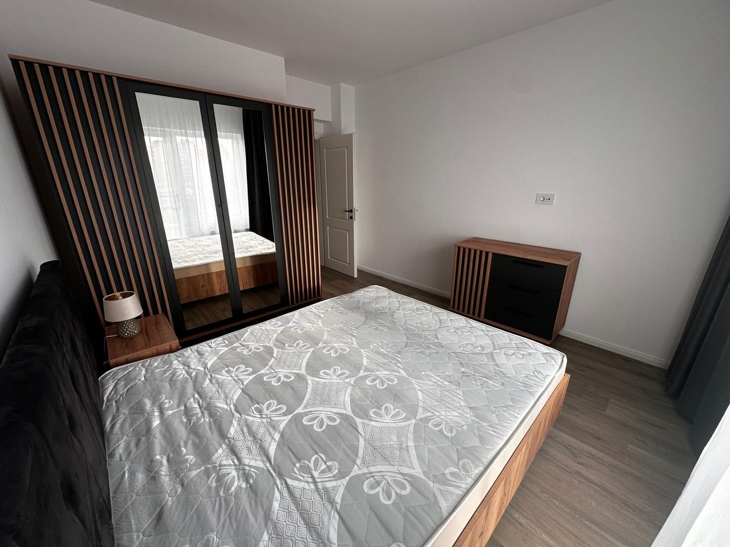 2 Camere + Parcare XXL Metrou Poenaru Lake House2 Lacul Morii Virtutii - Poză 13