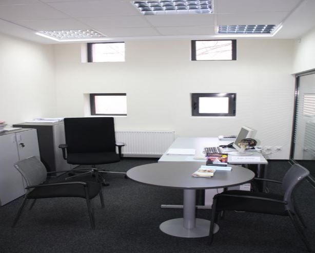 Cladire birouri Beclean - Poză 4