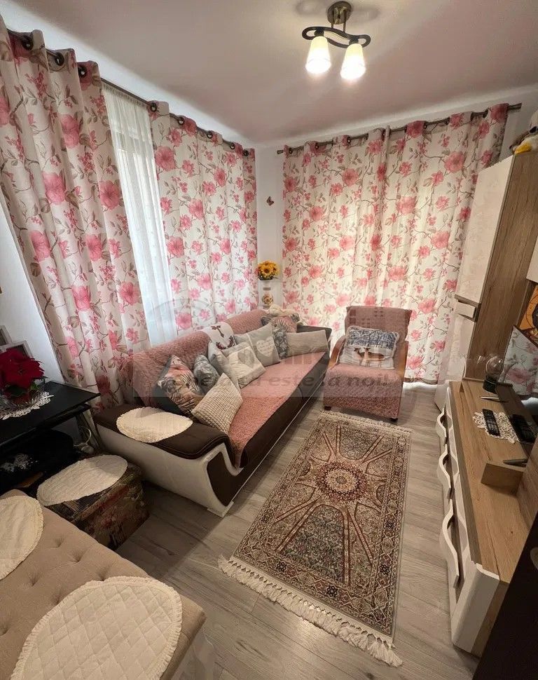 Apartament 3 camere, 76 mp + balcon, loc parcare, Păcurari – 144.500 € - Poză 2