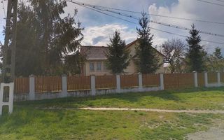 Vand casa in Acas judetul Satu Mare 136 mp si teren 710 mp - Poză 8