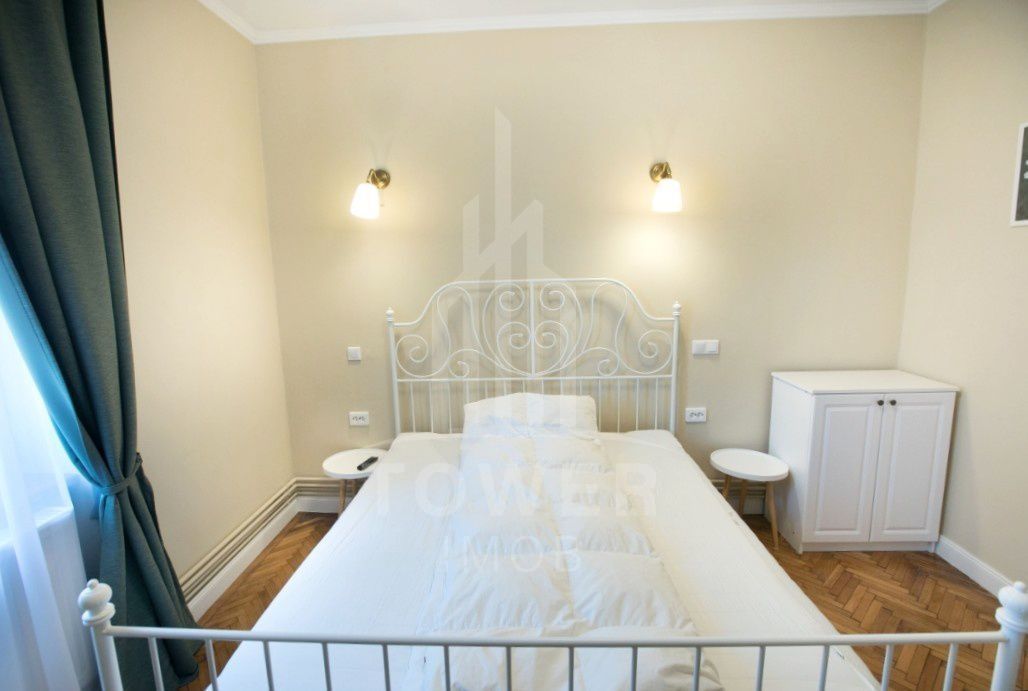 Apartament 3 camere la casă, curte proprie, Parcul Sub Arini - Poză 1