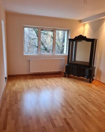 Apartament 2 camere, etaj 2, renovat complet, zona Promenada Mall - Poză 1