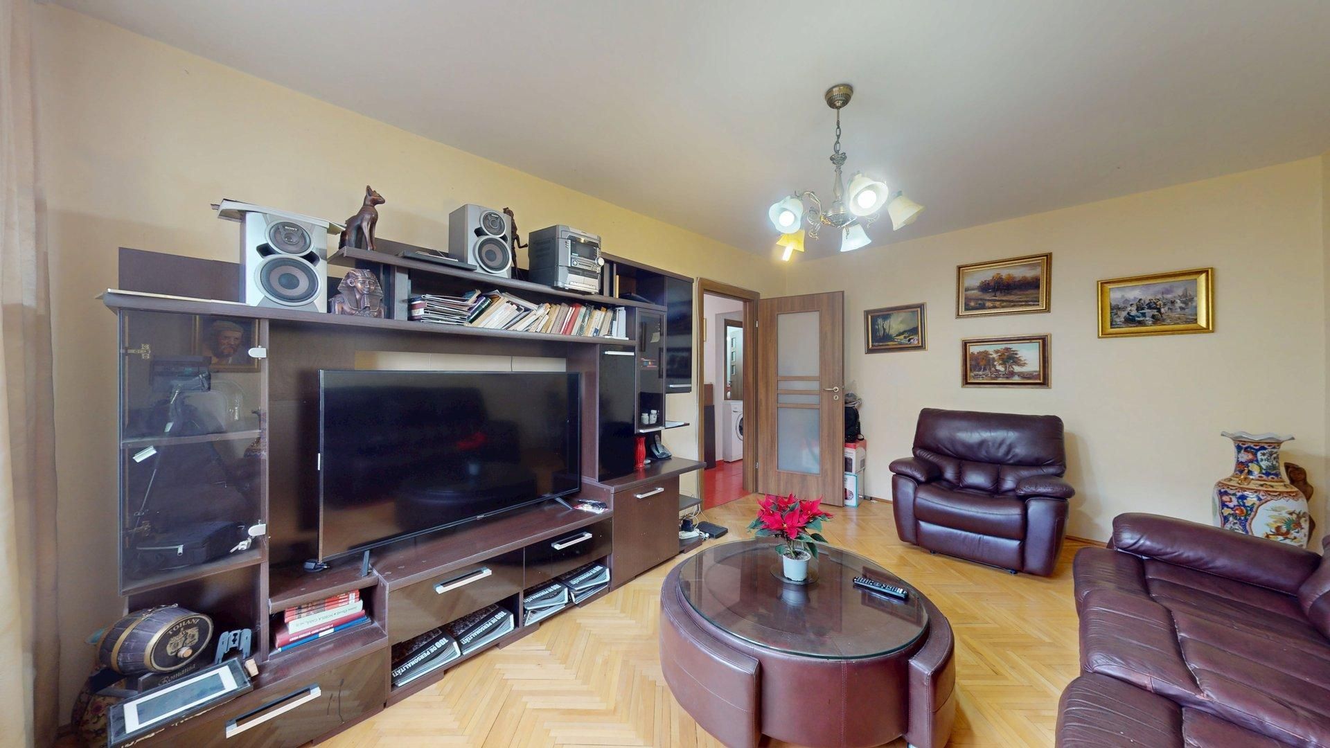 Apartament 3 camere Metrou Valea Ialomitei - Poză 3