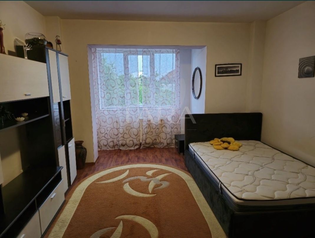 Apartament 1 cameră, parcare individuală și curte închisă. - Poză 3