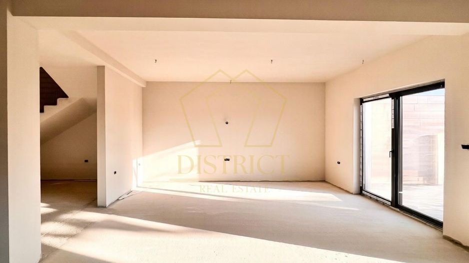 Duplex modern cu 5 camere si carport  I Mosnita Noua I - Poză 5