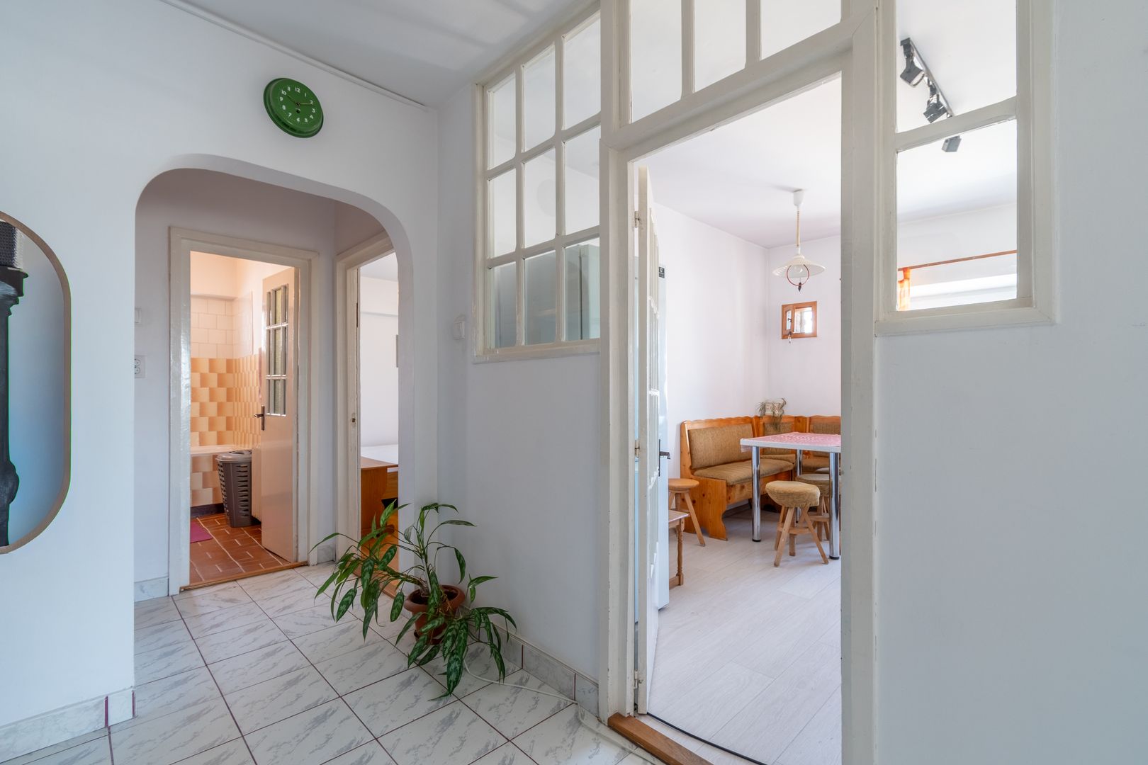 Apartament cu 2 camere decomandat de inchiriat Str.Bucuresti, 60mp - Poză 6