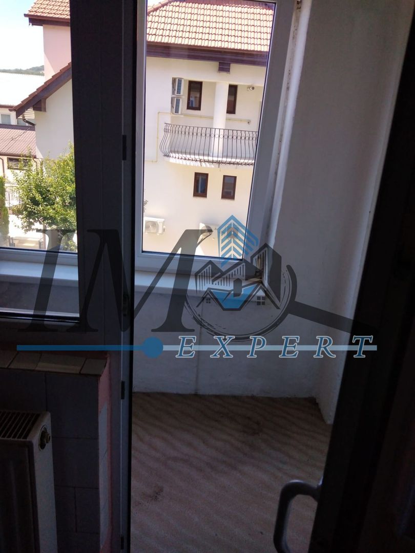 Garsoniera de vânzare zona cetate - Poză 3