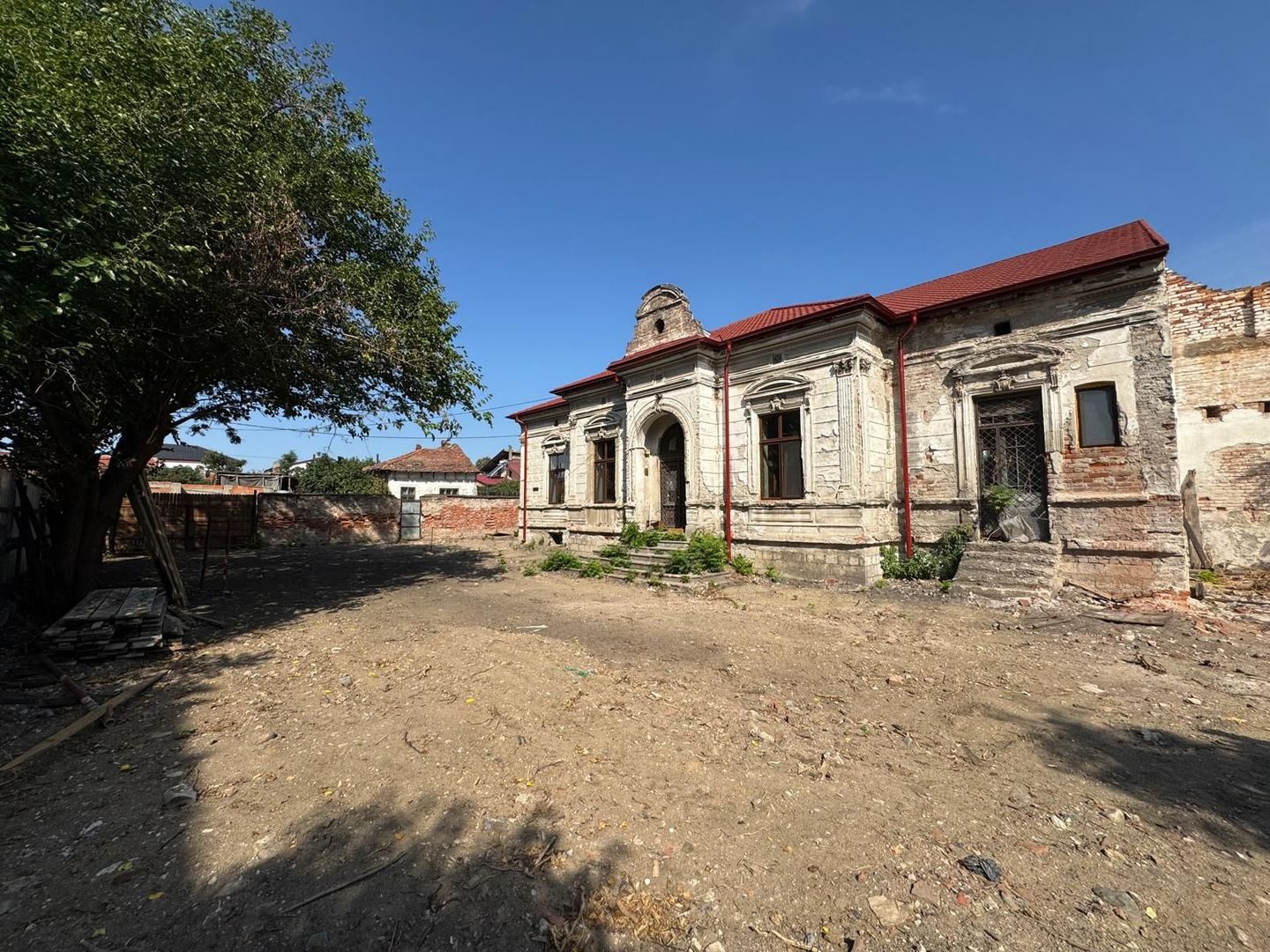 vand Casa zona Biserica Noua cu teren 600 mp - Poză 3