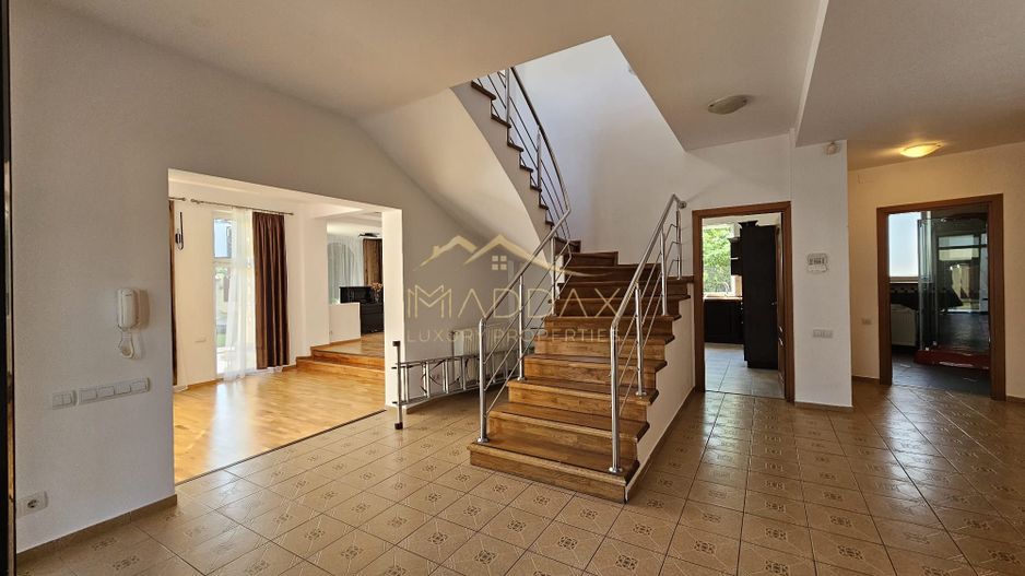 Vila Individuala 7 camere*Piscina*Teren 1000 mp / 8 parcari// Erou Iancu Nicolae - Poză 13